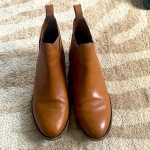Chelsea boots